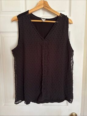 NAIF Black Sleeveless V-Neck Textured Camisole